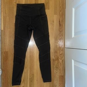 Athleta inclination moto tight. Size small. Army green